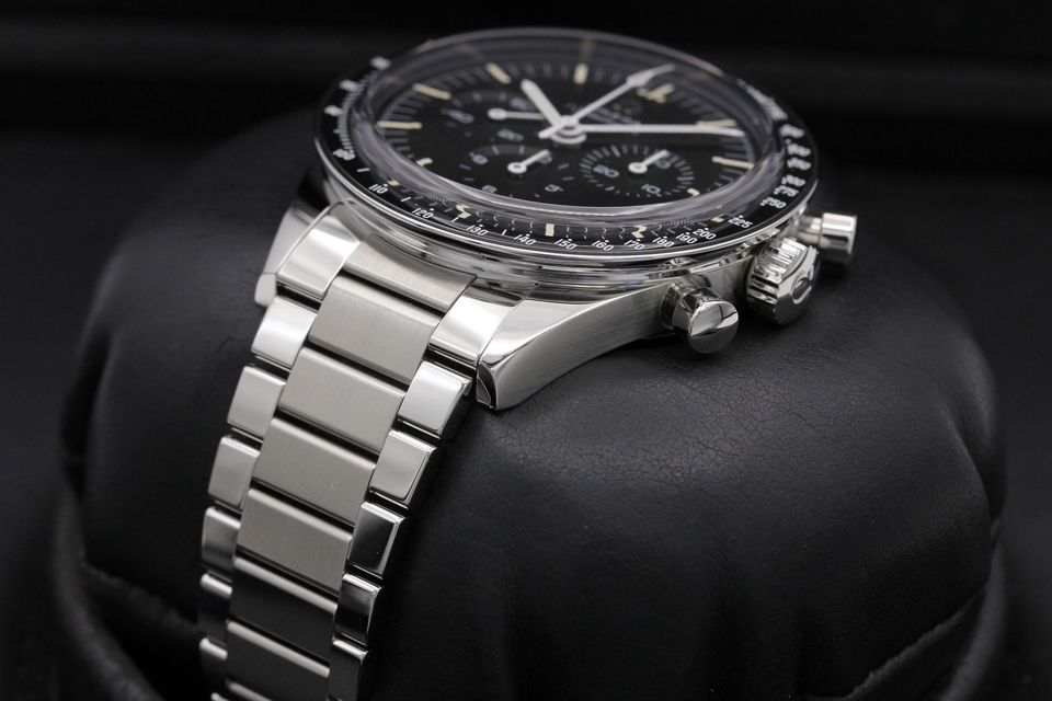 Omega Speedmaster Calibre 321 311.30.40.30.01.001 Image 2